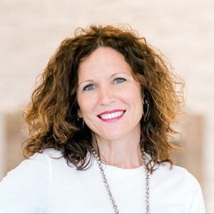 Meet your Posher, Suzanne